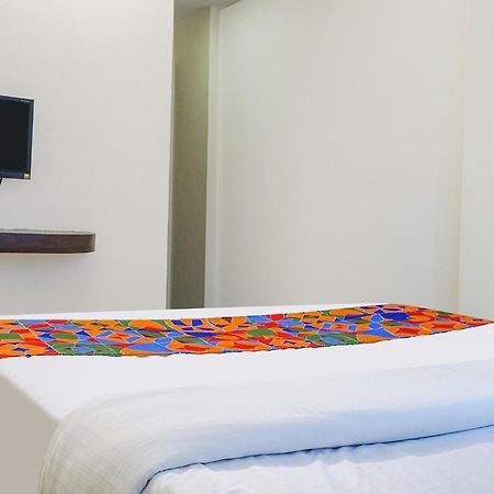 Fabhotel Gokul Lodge Gorhe Khurd Kültér fotó