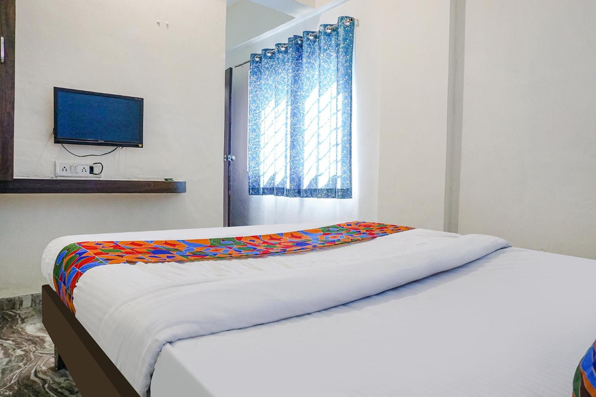 Fabhotel Gokul Lodge Gorhe Khurd Kültér fotó