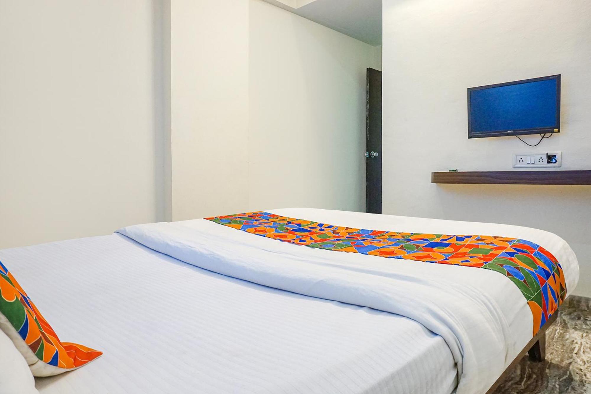 Fabhotel Gokul Lodge Gorhe Khurd Kültér fotó